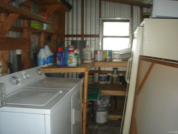 5th image of 161 Lakeview Dr
