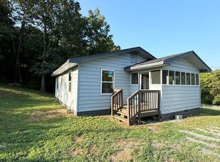 2377 S Riverbend Rd, Dalton, GA 30721