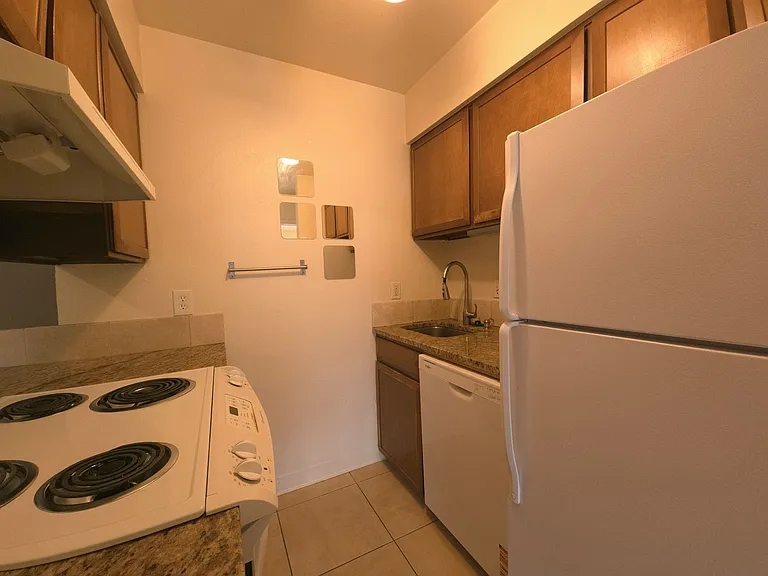 4955 Moorhead Ave #13 — Photo 6