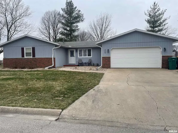 1311 Carolbeth Ave, Macomb, IL 61455