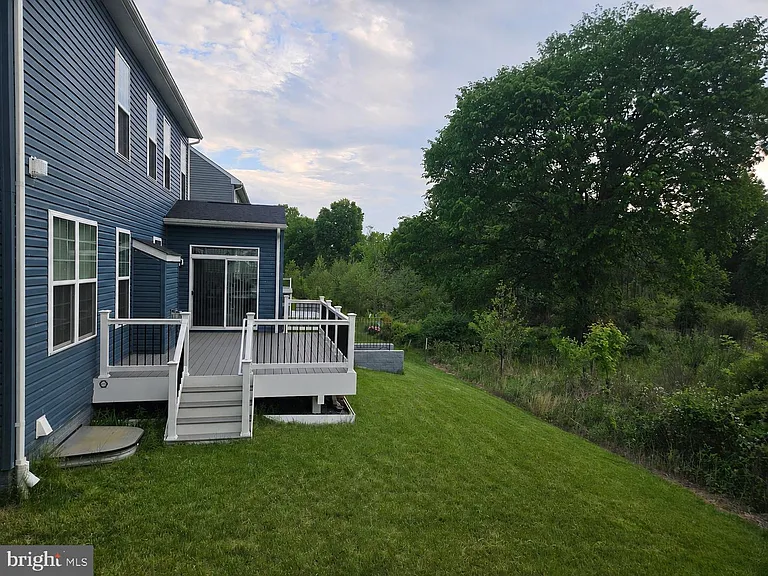 3332 Burton Dr — Photo 6