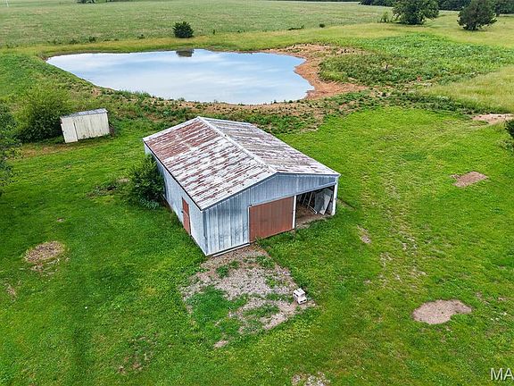 4th image of 21725 Owl Dr