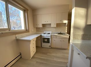 Bellamy Manor, Edmonton, AB T5K 2B4