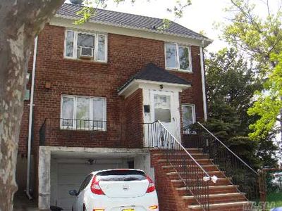 14402 Gravett Rd, Flushing, NY, 11367