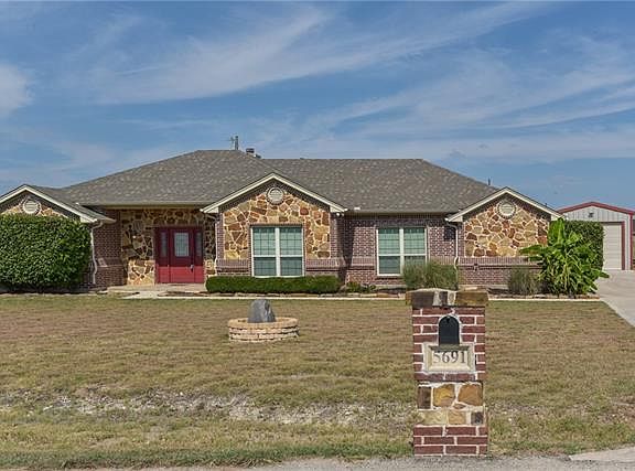 2nd image of 5691 Foster Ct
