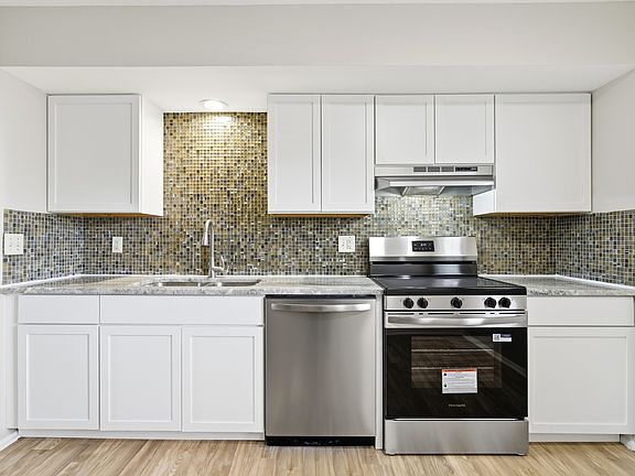 2nd image of 5054 Northtowne Blvd