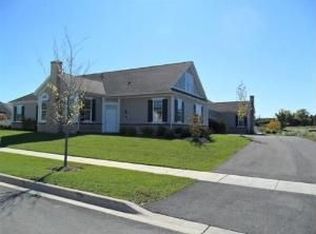 610 Schumann St, Woodstock, IL 60098