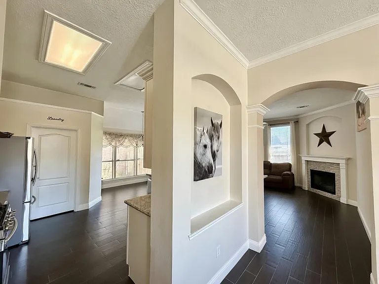 18015 Oak Cottage Ct — Photo 2