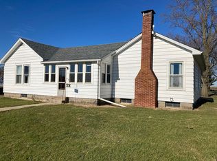 405 E 3rd St, Armington, IL 61721
