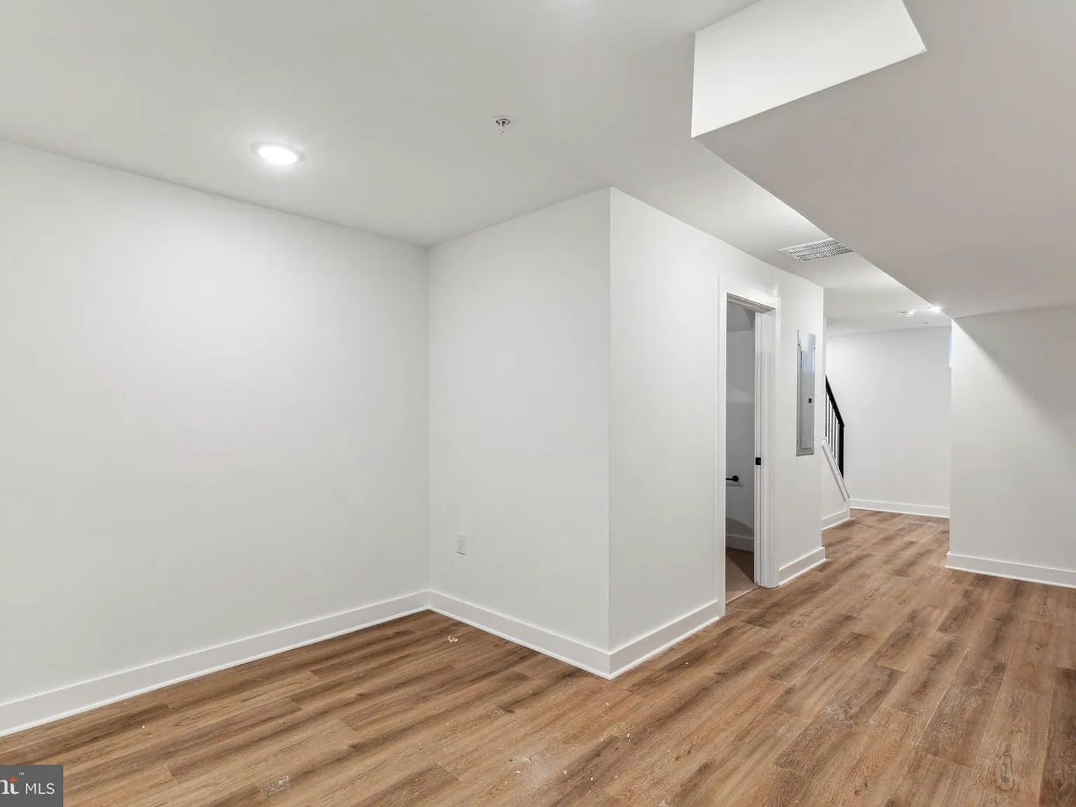 2023 N Reese St — Photo 3