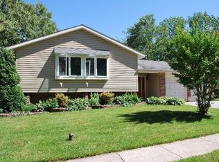 206 Splitrail Cir, Norristown, PA 19403