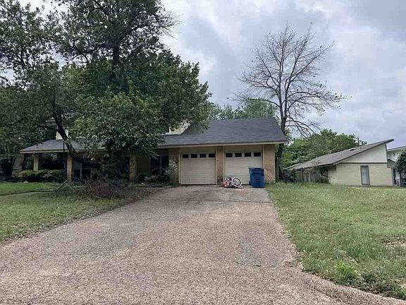 2nd image of 107 Louise Ln