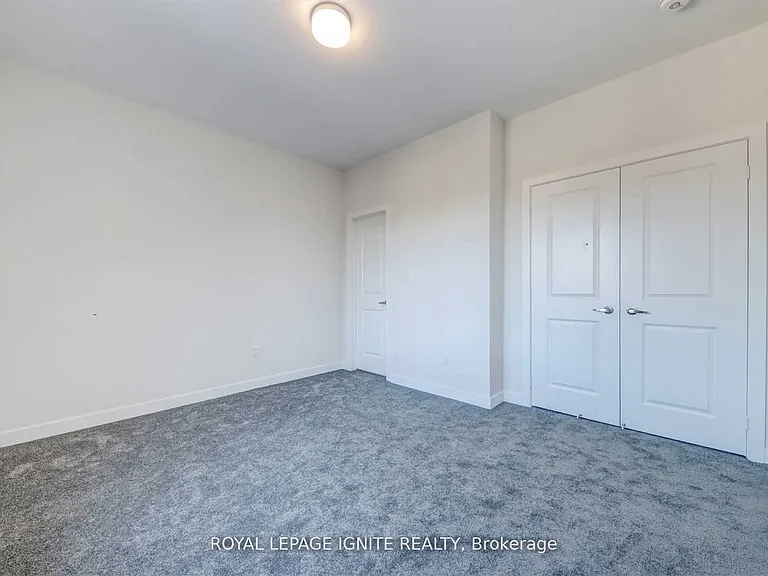 56 Rustle Woods Ave — Photo 29