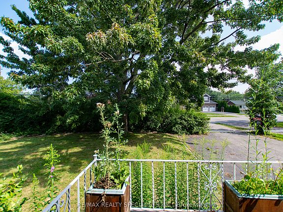 3rd image of 1319 Rebecca St