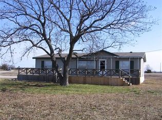 891 County Road 4625, Trenton, TX 75490