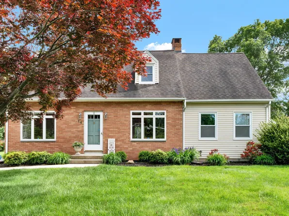 14 Hewitt Street, Wethersfield, CT 06109