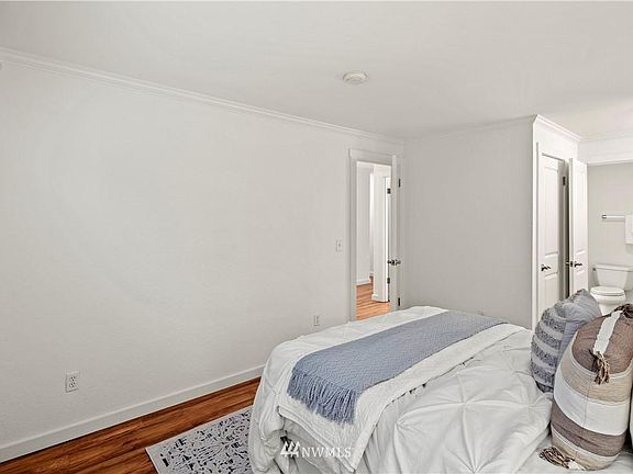 5th image of 11803 100th Ave NE APT A104