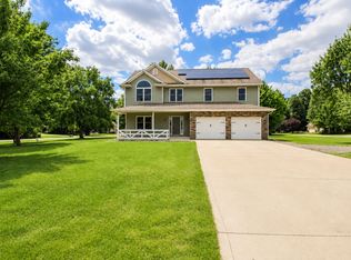 56056 Truman Dr, Three Rivers, MI 49093