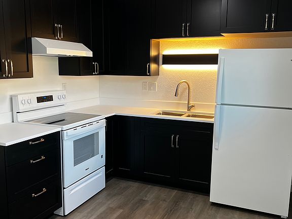 Work light/nightlight above sink