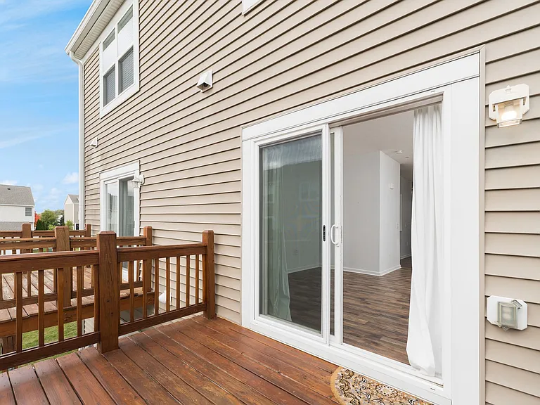 353 Laurel Creek St — Photo 35
