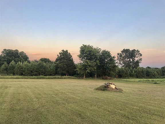 3rd image of 623 County Road 2866