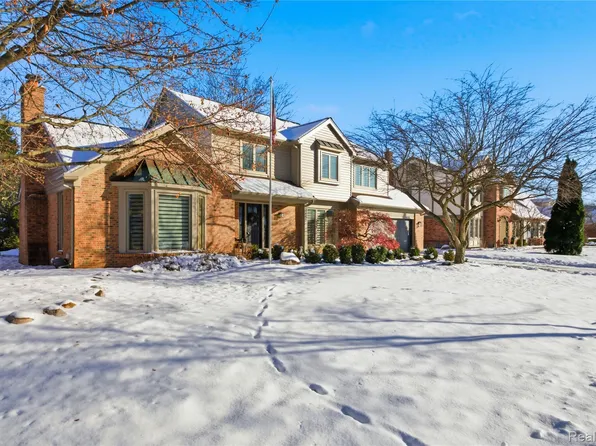 20152 Ellen Dr, Livonia, MI 48152