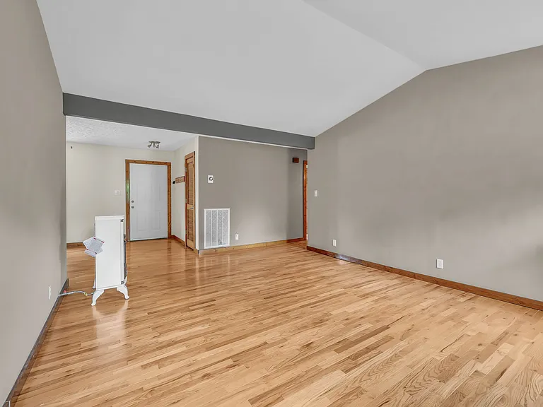 777 Helton Dr — Photo 10