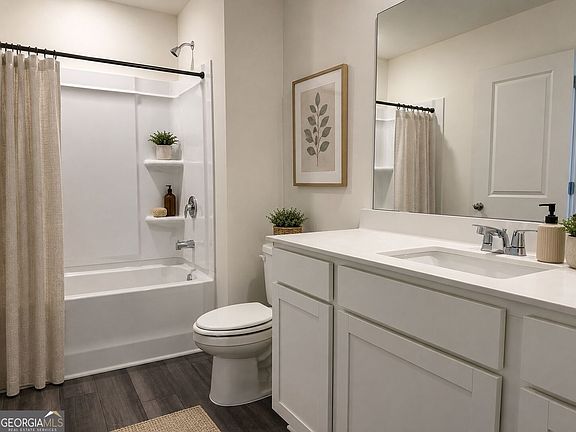 5th image of 250 Gillis Way