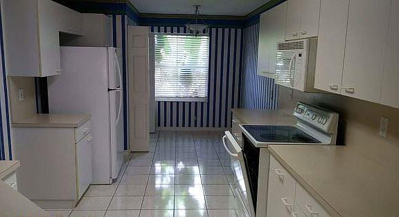 4th image of 1649 Orion Ln
