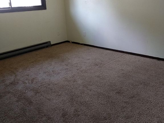4th image of 805 W Van Buren St