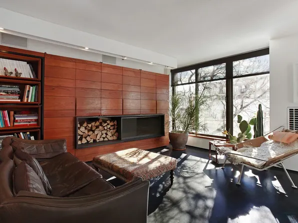 88 Jane Street image 1 of 9