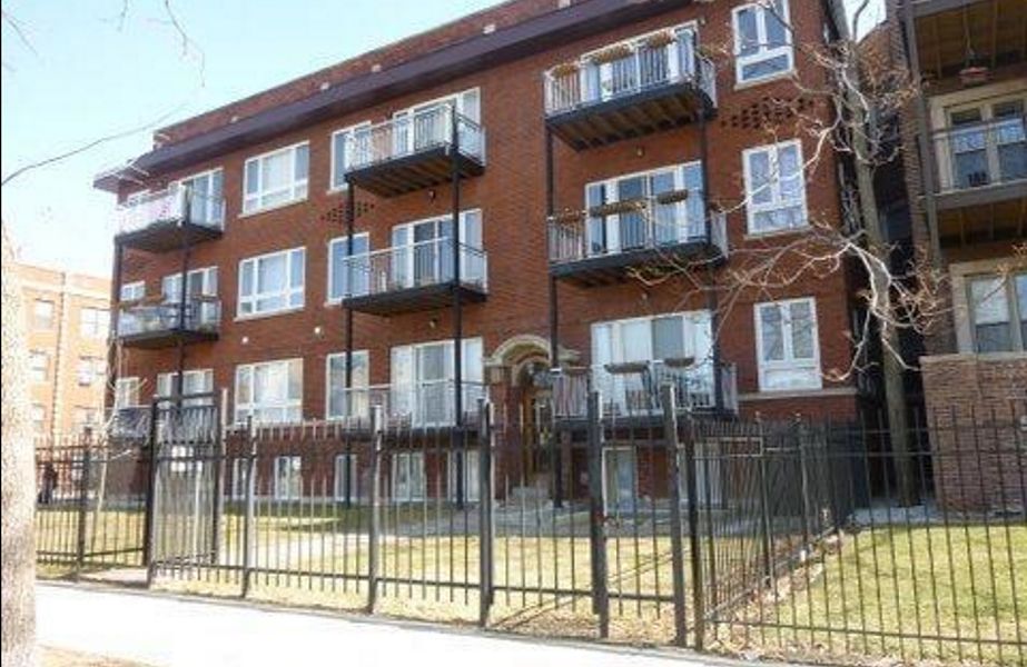 1st image of 5923 N Winthrop Ave APT 3S