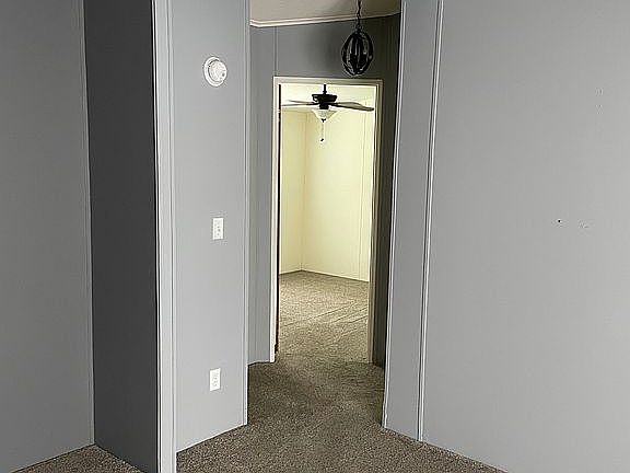 4th image of 5447 Circle Dr NE