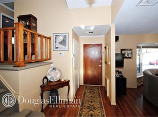61 Glenwood Rd, Plainview, NY