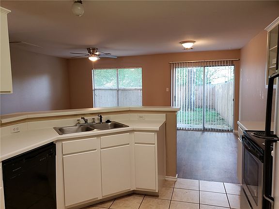5th image of 9609 Nightjar Dr #A