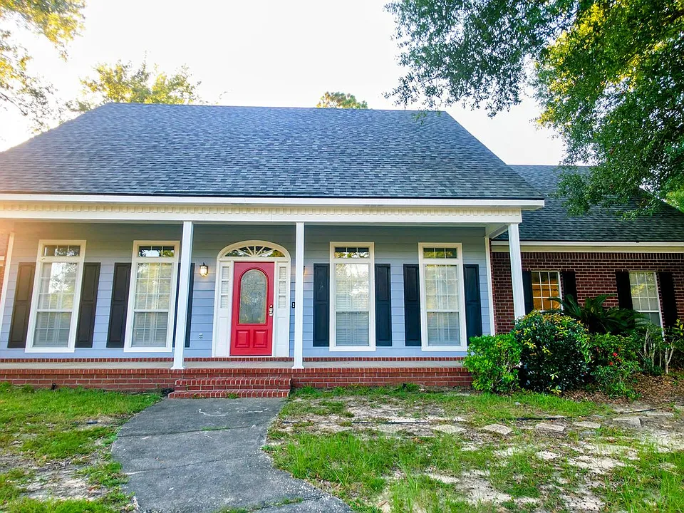 7470 Mallard Dr