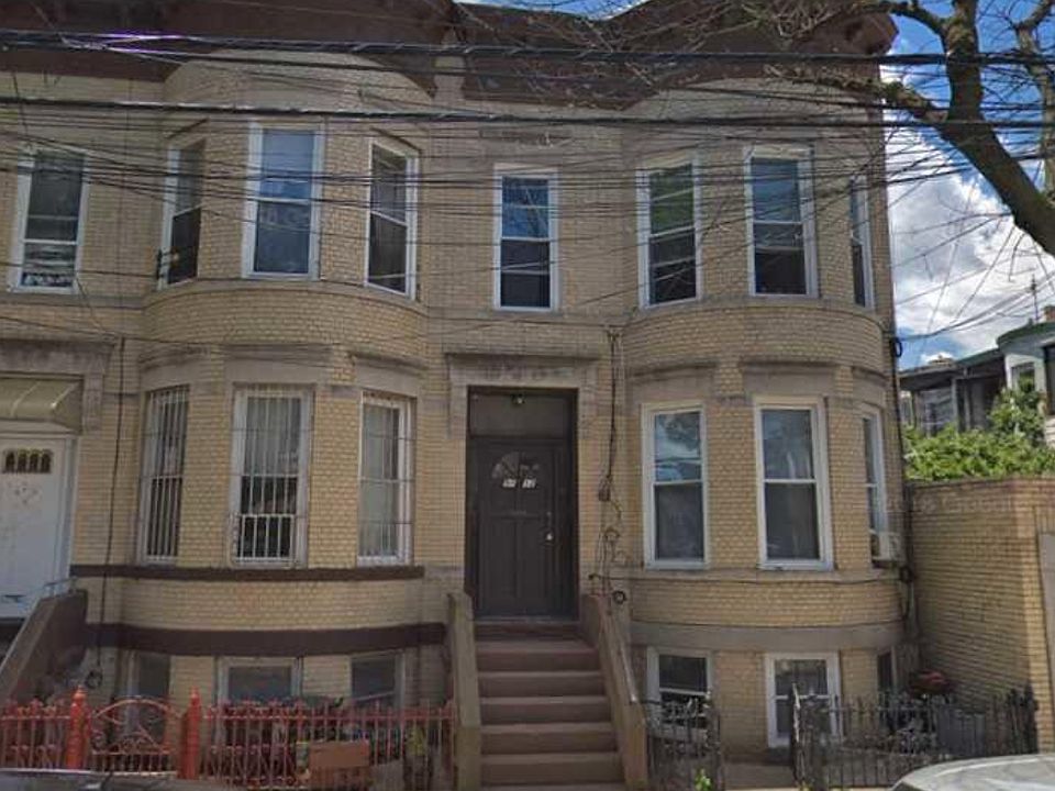 1st image of 9712 80th St