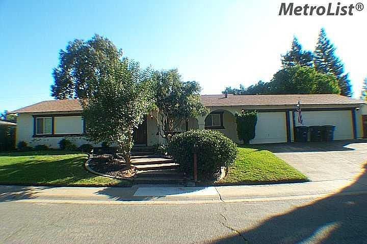 1st image of 7516 Kalamazoo Dr