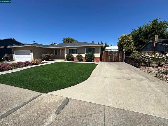 2nd image of 1707 Bishop Dr