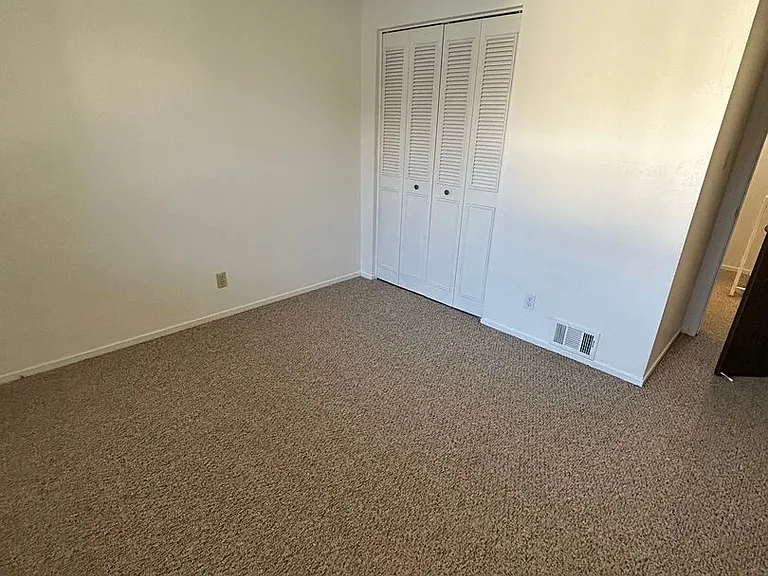 1703 Donner Ave #3 — Photo 10