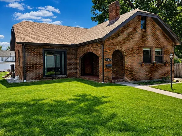 814 N 5th St, Chillicothe, IL 61523