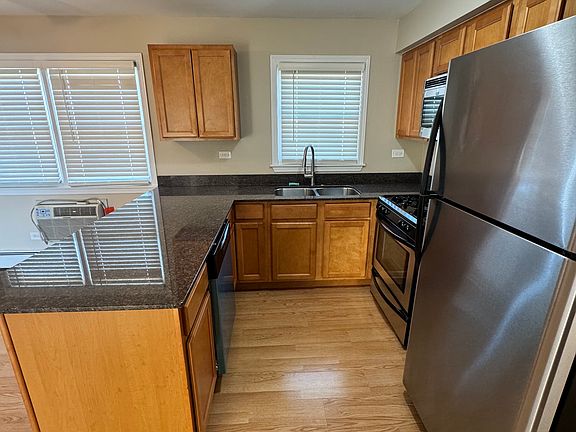 4th image of 11848 S Komensky Ave #3