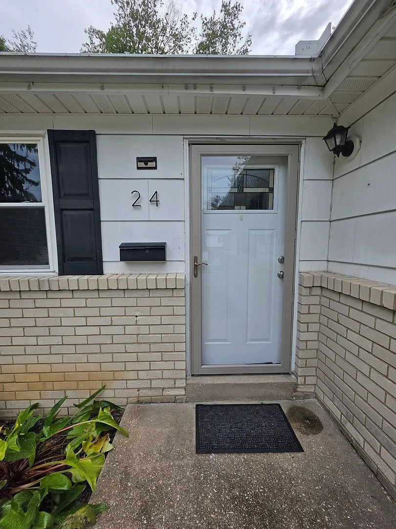 4 bed 2 bath available now in Newark DE! — Photo 2