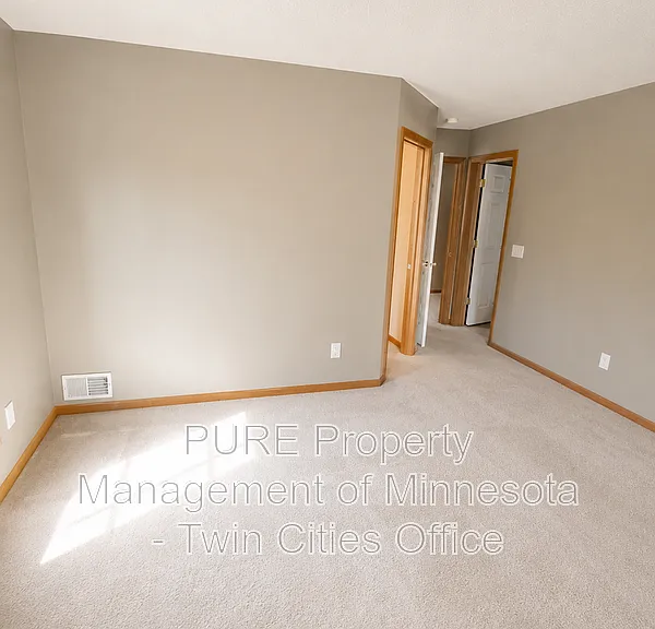40 River Woods Dr W — Photo 12