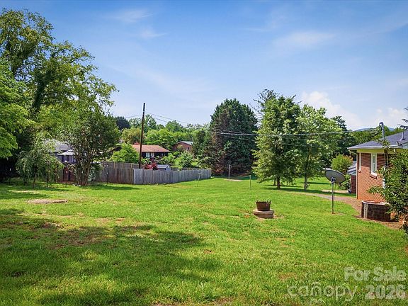4th image of 132 Starmount Cir #85-88