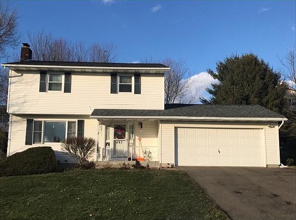 1st image of 417 Echo Ln