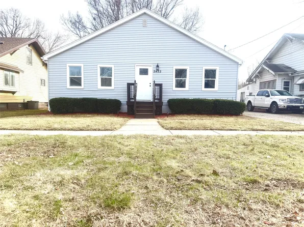 2433 Capitol Ave, Des Moines, IA 50317