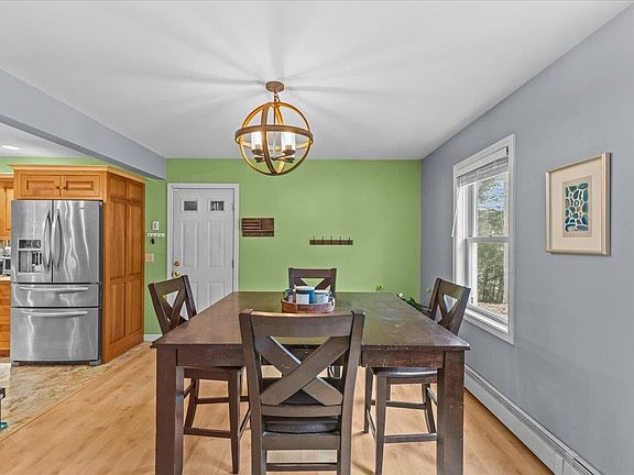 3rd image of 550 Nottingham Drive