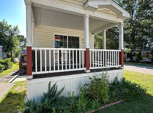 10 Maple St, Minooka, IL 60447