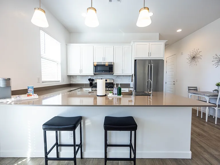 Kitchenette | Dining